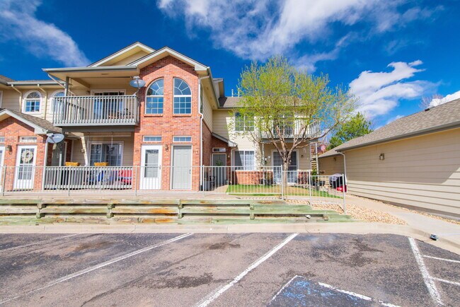 Primary Photo - 719 Canyon Dr