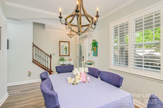 Building Photo - 18524 Mizzenmast Ave