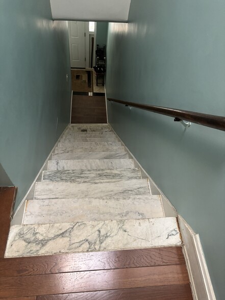 Entrance - safe & clean - 325 E 235th St