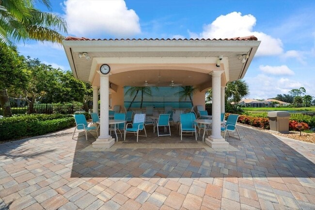 Building Photo - 542 Misty Pine Dr