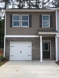 Building Photo - 138 Vlg Grn Dr