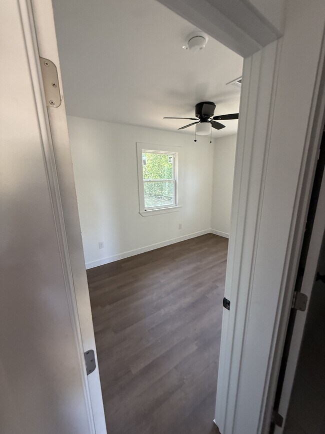 Building Photo - 108 Glenhaven Dr