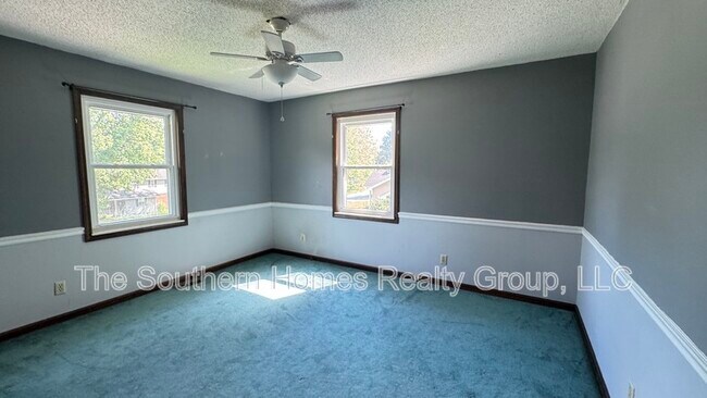Building Photo - 1305 Ridgeway Cir