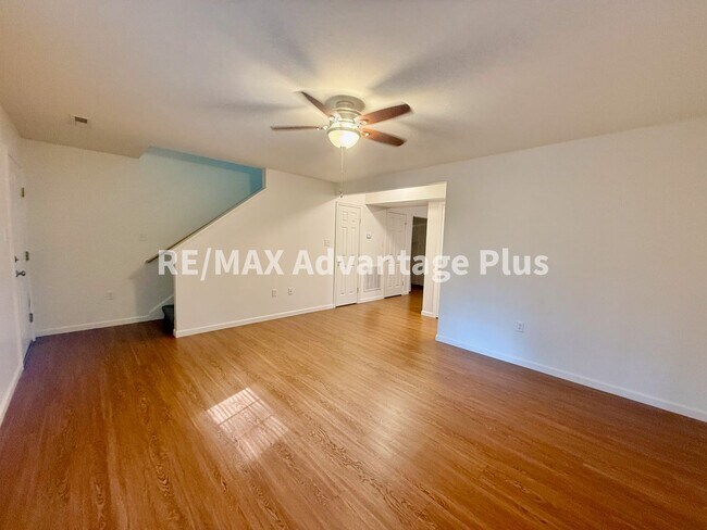 Building Photo - 408 Winston St