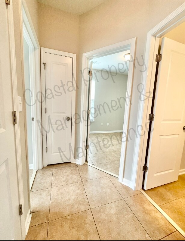 Building Photo - 135 Carolina Oaks Dr