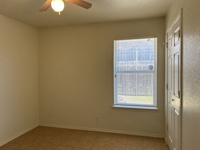 Building Photo - 313 Jeff Gordon Dr