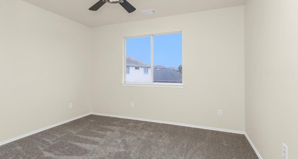 Room 2 - 19338 Montclair Meadow Ln