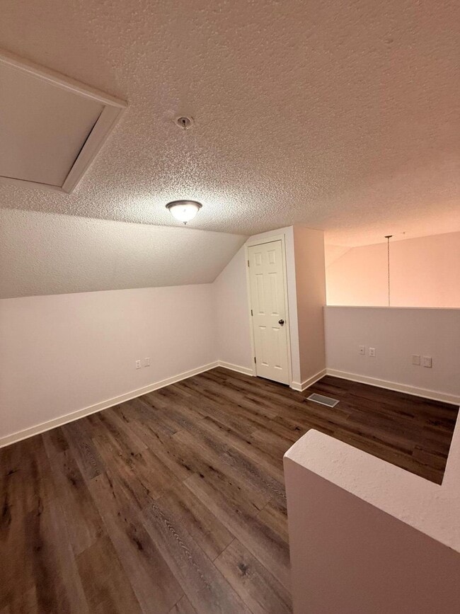 Building Photo - 4276 Calinda Ln