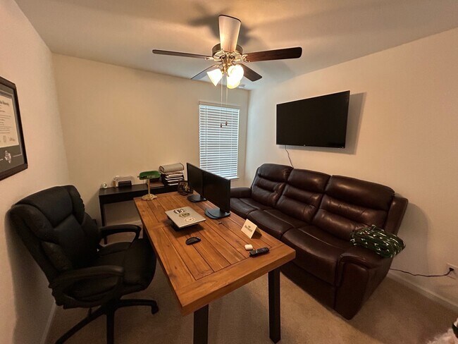 Building Photo - 822 Coffee Ml Ln