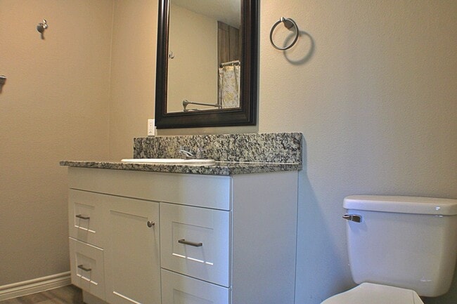 Building Photo - Beautiful 4-Bedroom Move-in Ready Home