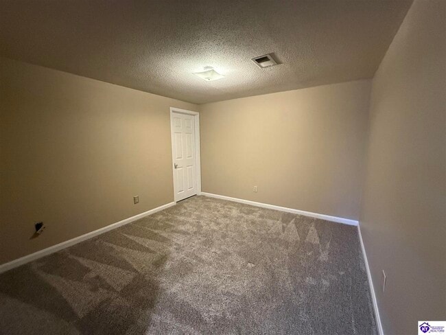 Building Photo - 110 Brendenwood Ct