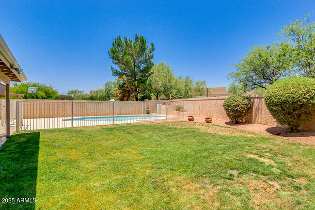 Building Photo - 9018 E Palm Ridge Dr