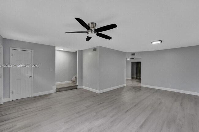 Building Photo - 5963 NW 25th Ct