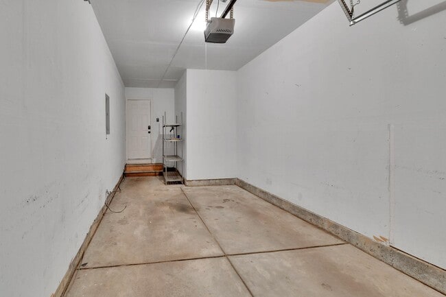 Building Photo - 1308 S Danube Way