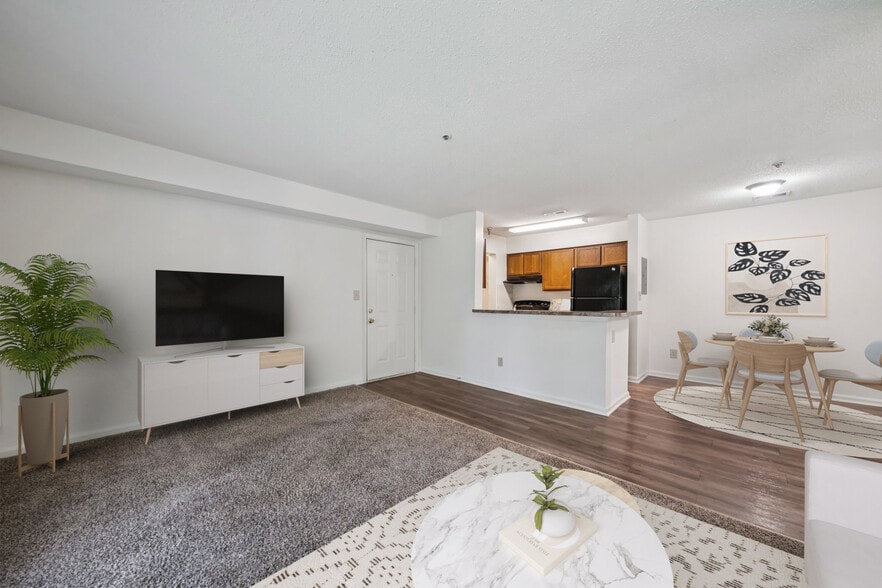 Primary Photo - Rolling Meadows Apartments - Tax Credit