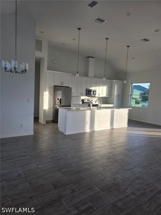 Building Photo - 14300 Kay Ln