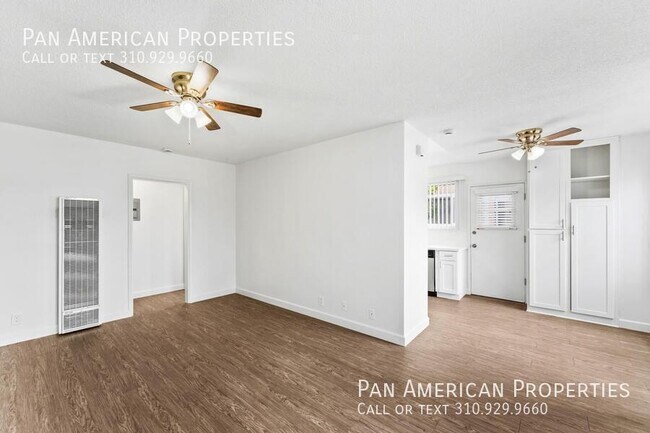 Building Photo - 14036 Dickey St-A