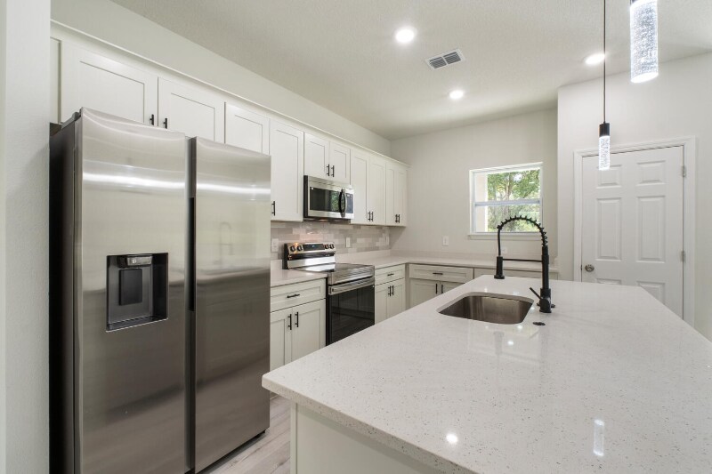 Building Photo - 9371 N Cougar Paw Dr