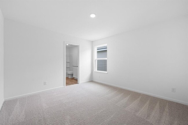 Building Photo - 305 Silent Meadow Run