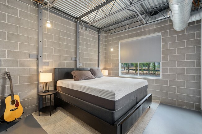 Building Photo - 4801 S Congress Ave