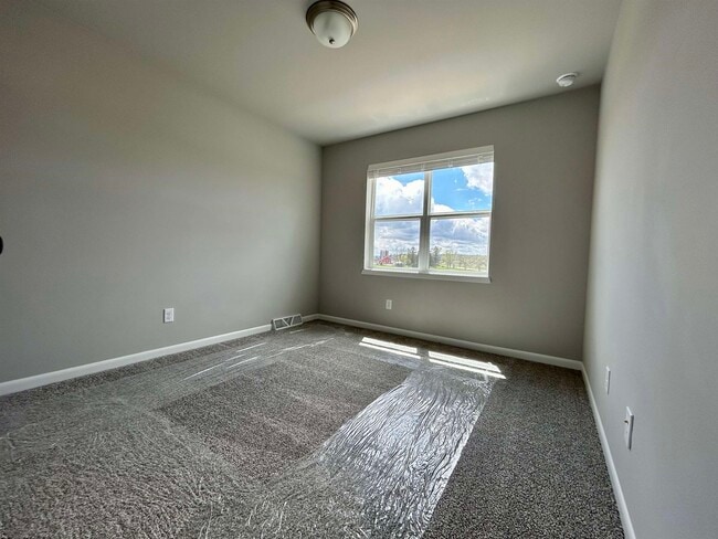 Building Photo - 2401 Wildcat Dr