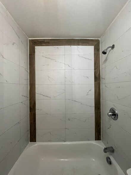 Building Photo - 1612 John F Kennedy Blvd