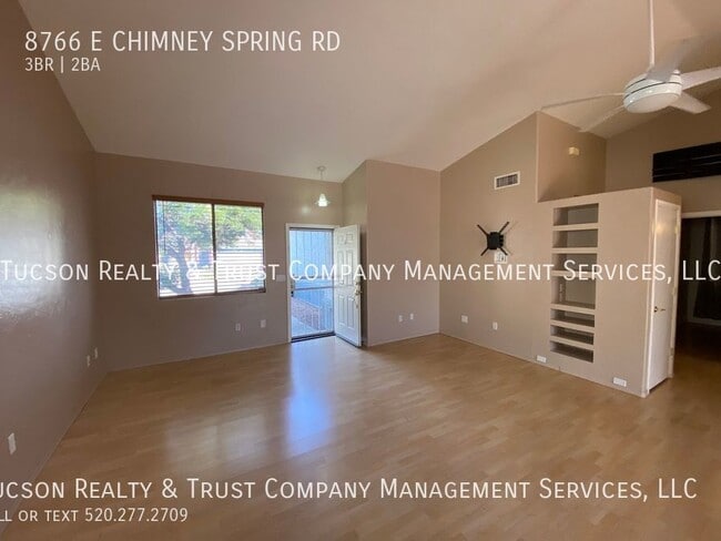 Building Photo - 8766 E Chimney Spring Dr