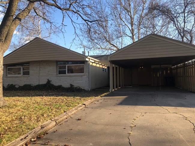 Primary Photo - 5332 E 26th Pl