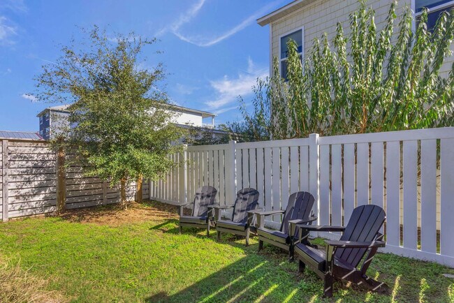 Building Photo - 1419 Mackerel Ln