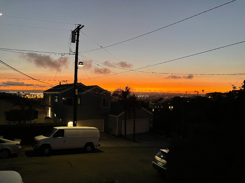 Building Photo - 1830 Guy St