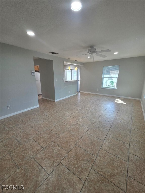 Building Photo - 51 Tangerine Ct