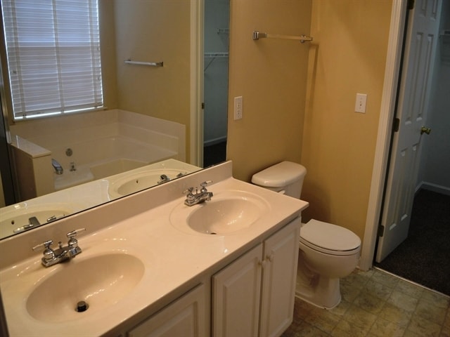 Building Photo - 229 Highgate Cir