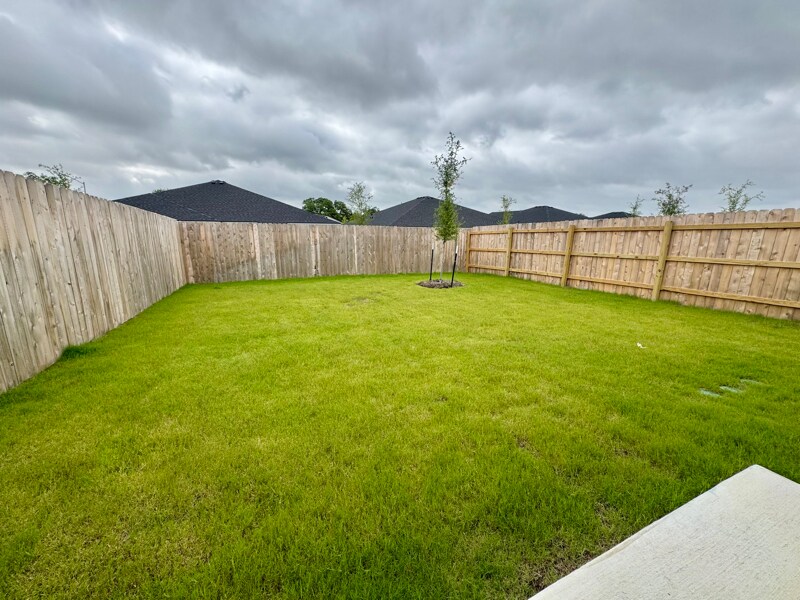 Building Photo - 914 Switchgrass Dr