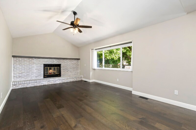 Building Photo - 4230 Cape Cod Cir