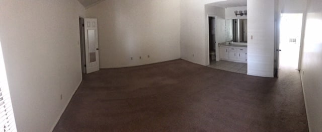 Building Photo - Garden home excellent condition