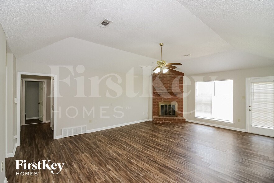 Building Photo - 5277 Timber Ridge Dr