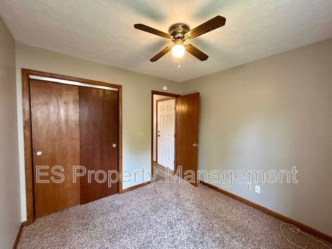 Building Photo - 5834 Blackley Ln