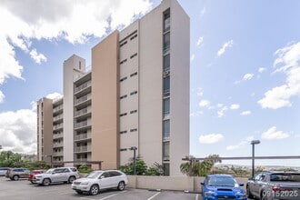 Building Photo - Remodeled 2BR/2BA/2 Covered Parking stalls...