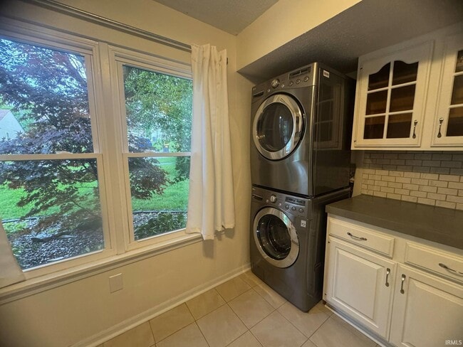 Building Photo - 3878 S Bushmill Dr