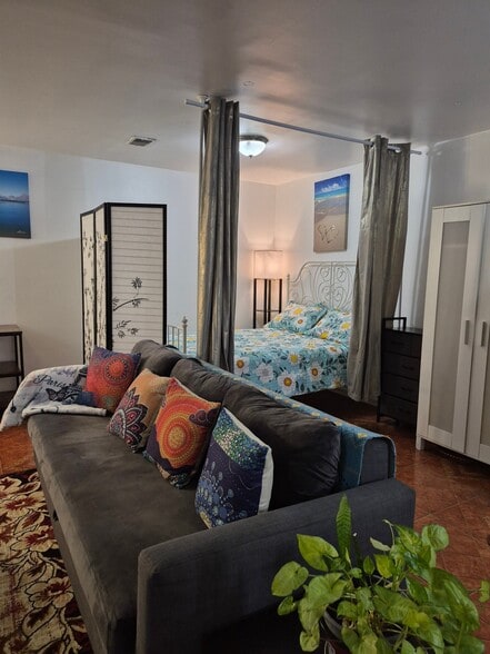 Building Photo - 146 Terrace Ave