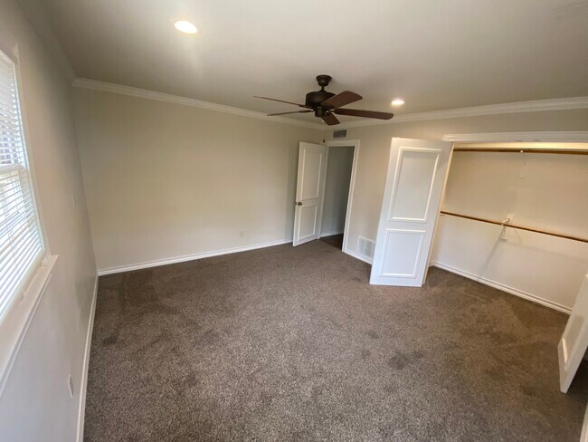 Building Photo - 3107 43rd St