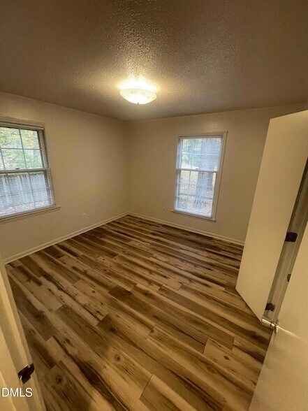 Building Photo - 7761 Brookdale Dr