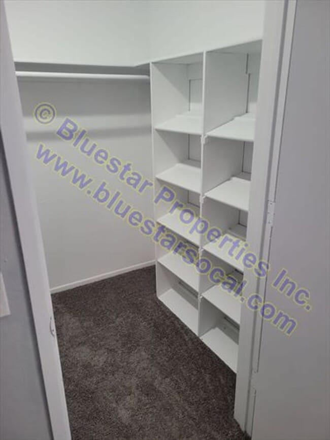 Building Photo - Just Listed in Victorville