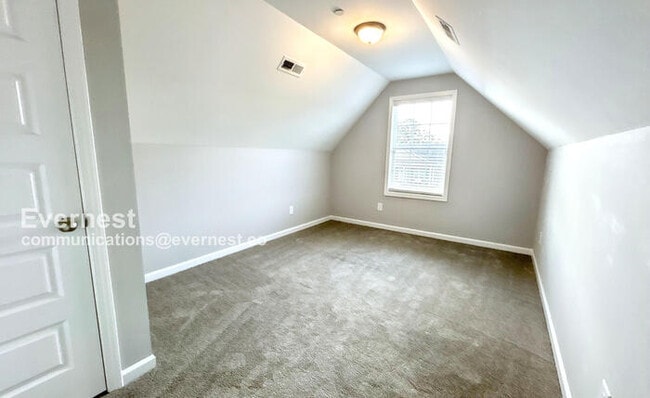 Building Photo - 1104 Prospect Ct