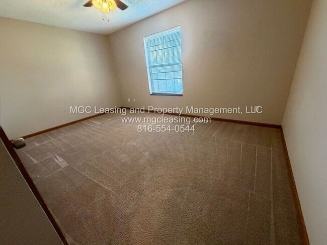 Building Photo - Millwood Townhomes Special - $1,000 Rent Credit w/ a 15 Month Lease!