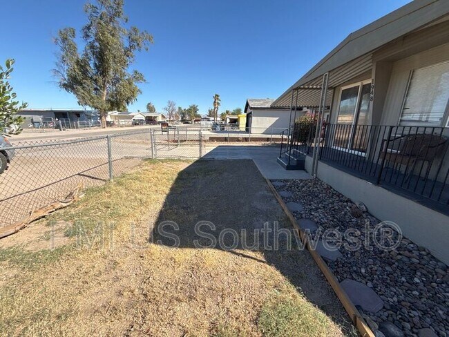 Building Photo - 1948 Merced Dr