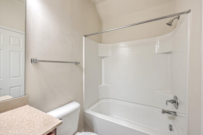 Building Photo - 230 Cameron St