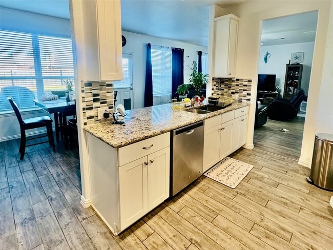 Building Photo - 12615 Barclay Ter Dr