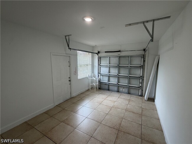Building Photo - 5118 24th St SW