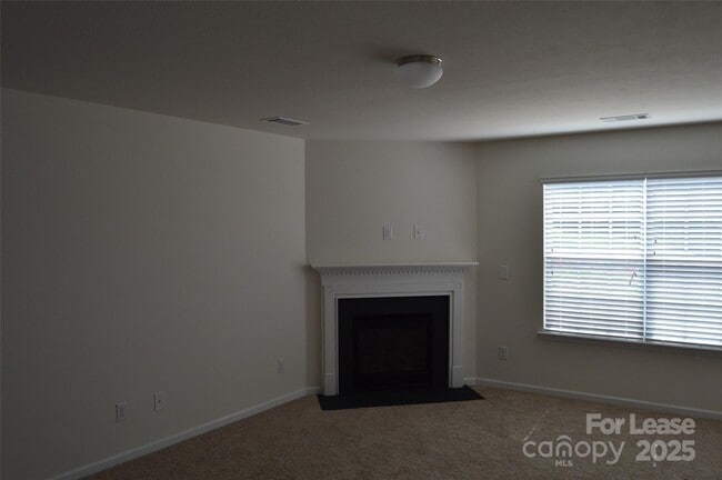 Building Photo - 117 Quail Springs Rd